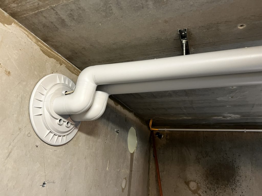 Mauerdurchführung Leitungen zur AUßeneinheit